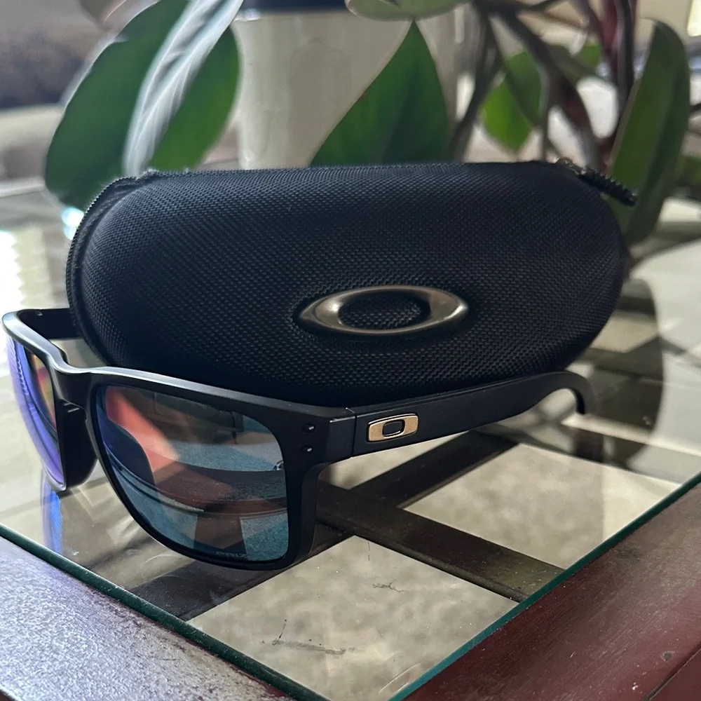 Oakley Prizm Polarized Sunglasses, Blue Lenses